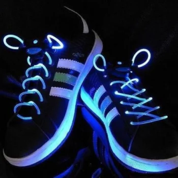 Светящиеся шнурки.
