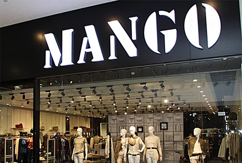 Одежда и аксессуары именитого бренда Манго
