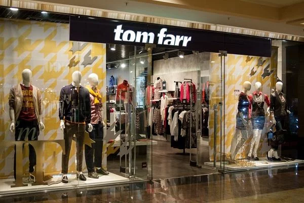 платья, кофты и блузки Tom Farr 
